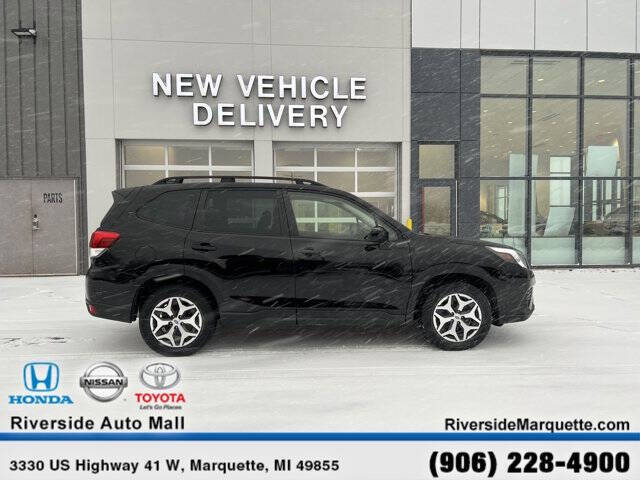 2023 Subaru Forester Premium