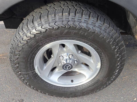 2001 Mazda B-Series B4000 SE