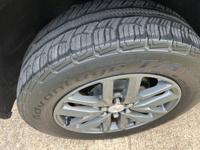 2017 GMC Acadia SLT-1