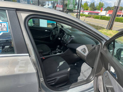 2017 Chevrolet Cruze LT Auto