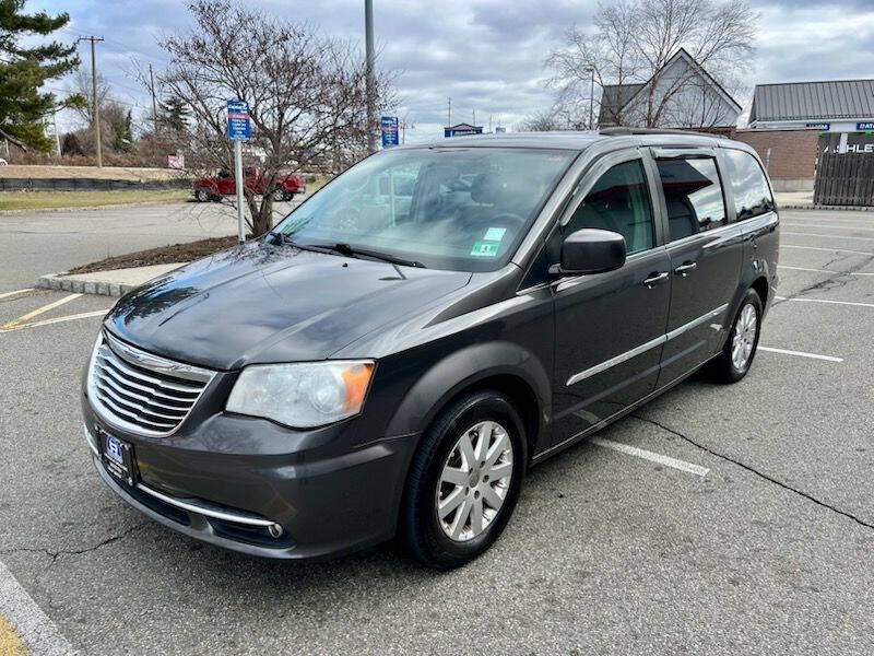 2016 Chrysler Town and Country for sale at B&B Auto LLC in Union NJ