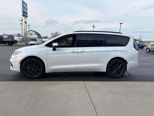 2023 Chrysler Pacifica Touring L