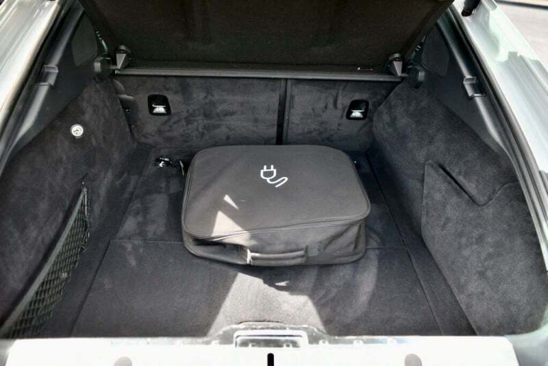 2018 Porsche Panamera Turbo S E-Hybrid