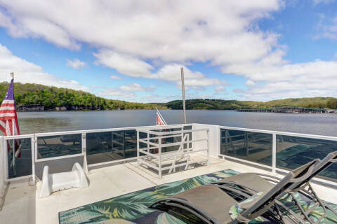 2000 FUN COUNTRY HOUSE BOAT