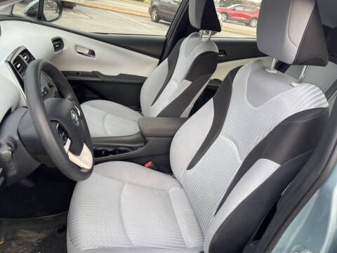 2017 Toyota Prius Two