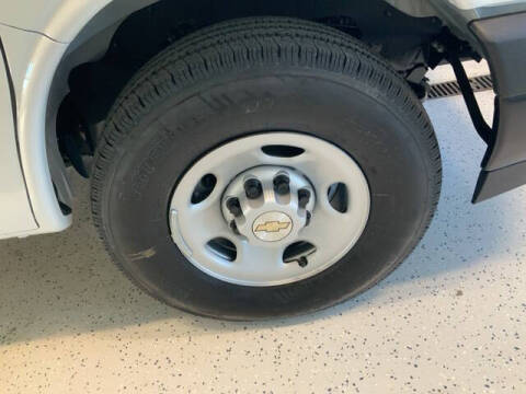 2025 Chevrolet Express 3500