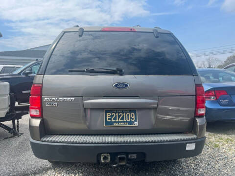 2004 Ford Explorer XLT