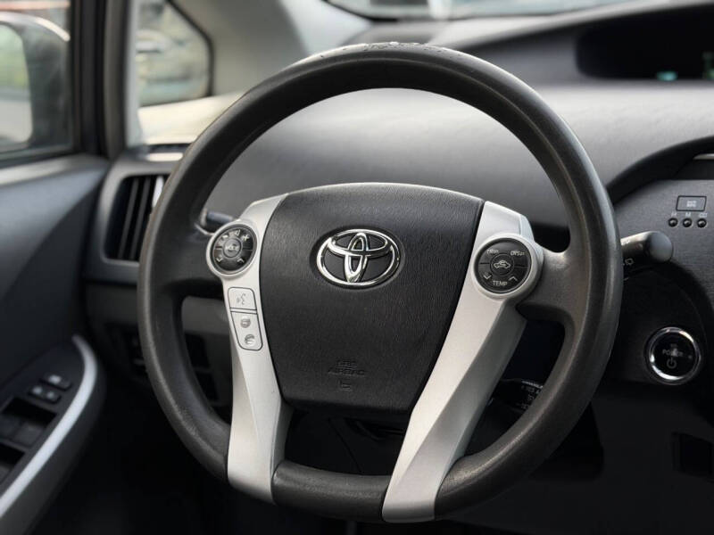2010 Toyota Prius I