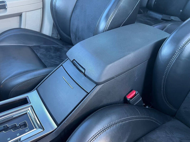 2006 Chrysler 300 SRT-8