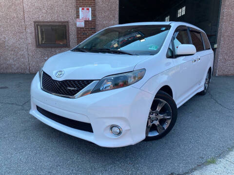 2013 Toyota Sienna for sale at JMAC IMPORT AND EXPORT STORAGE WAREHOUSE in Bloomfield NJ