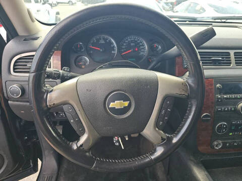 2011 Chevrolet Suburban LT