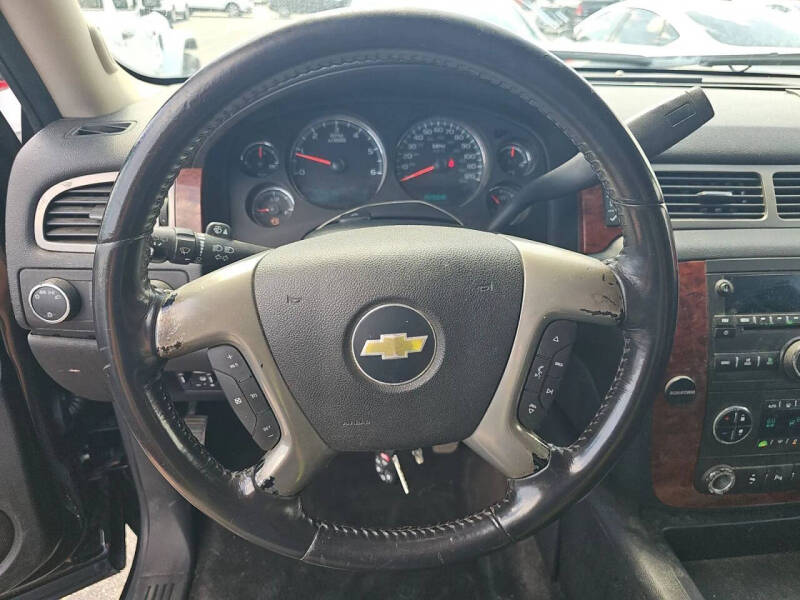 2011 Chevrolet Suburban LT
