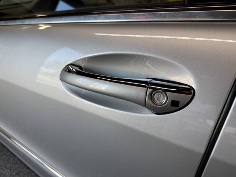 2005 Mercedes-Benz S-Class S 500 4MATIC