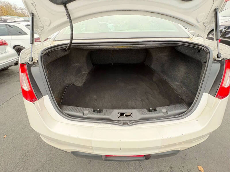 2011 Ford Taurus SEL