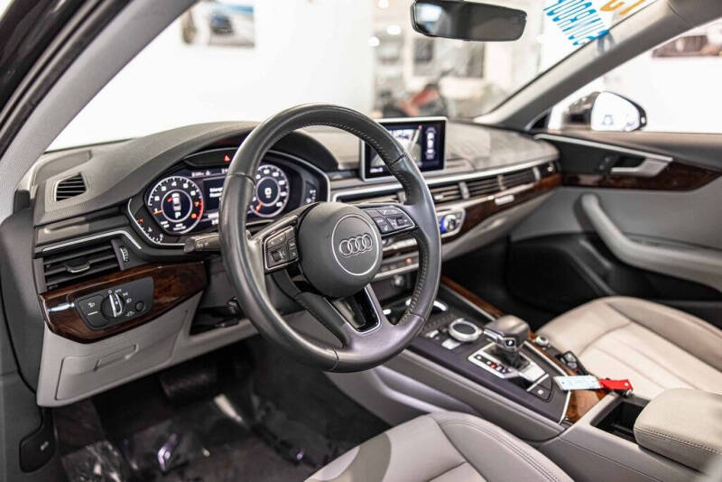 2019 Audi A4 quattro Premium Plus 45 TFSI