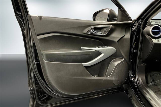 2025 Chevrolet Trax LS