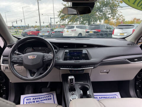 2019 Cadillac XT4 Premium Luxury