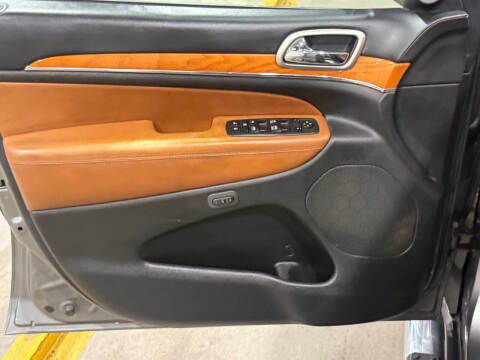 2013 Jeep Grand Cherokee Overland Summit