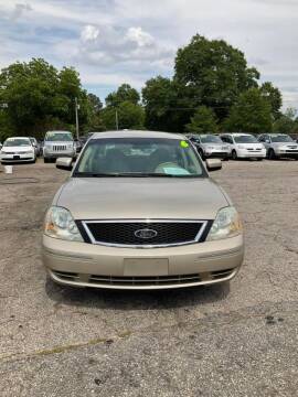2006 Ford Five Hundred for sale at Autocom, LLC in Clayton NC