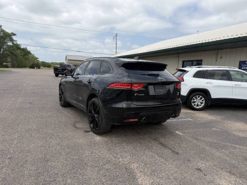 2018 Jaguar F-PACE S