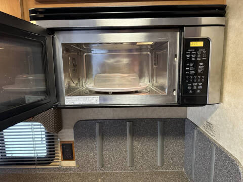 2008 Winnebago Journey