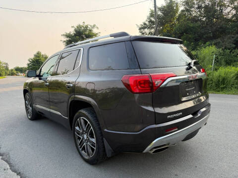 2017 GMC Acadia Denali