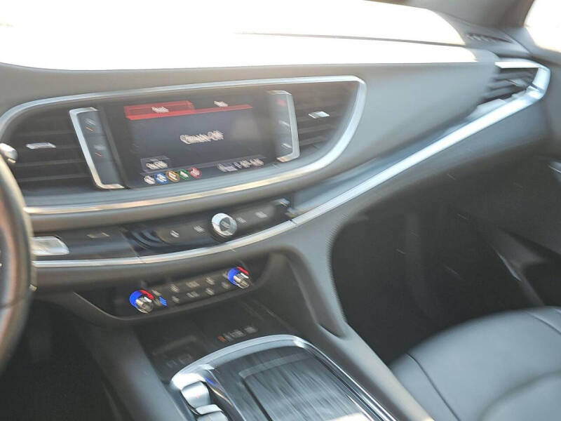 2023 Buick Enclave Premium