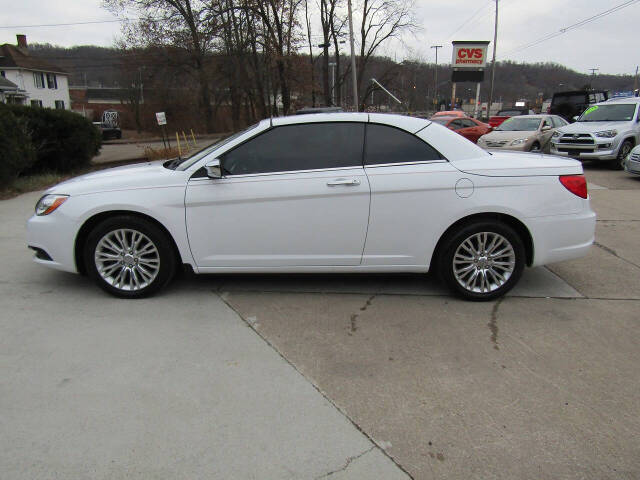 2013 Chrysler 200 for sale at Joe s Preowned Autos in Moundsville, WV