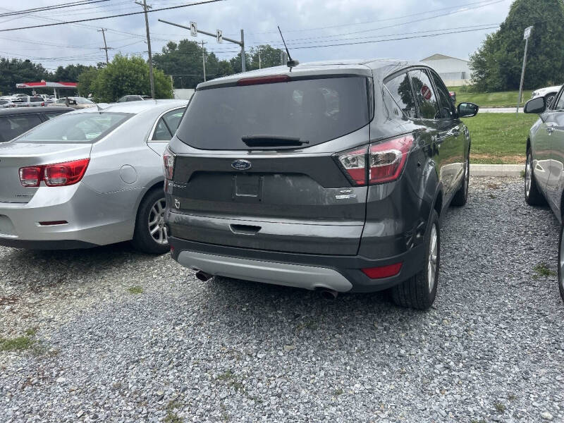 2017 Ford Escape SE