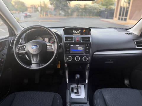 2016 Subaru Forester 2.5i
