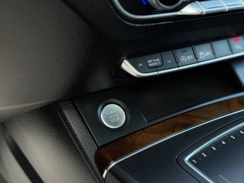 2018 Audi Q5 2.0T quattro Premium Plus