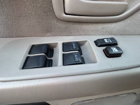 2007 Toyota Sequoia SR5