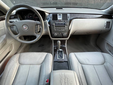 2010 Cadillac DTS Luxury Collection