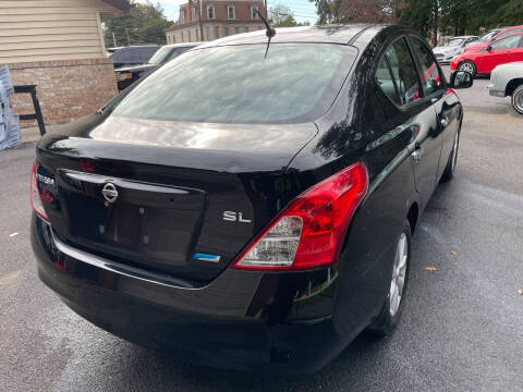 2012 Nissan Versa 1.6 S