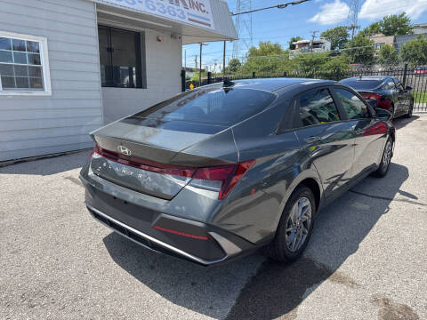 2024 Hyundai Elantra SEL