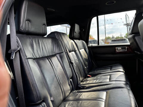 2016 Lincoln Navigator Select