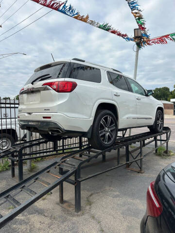 2017 GMC Acadia Denali