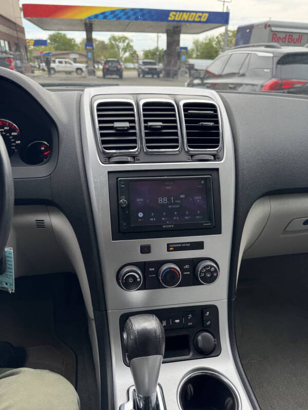 2012 GMC Acadia SLE