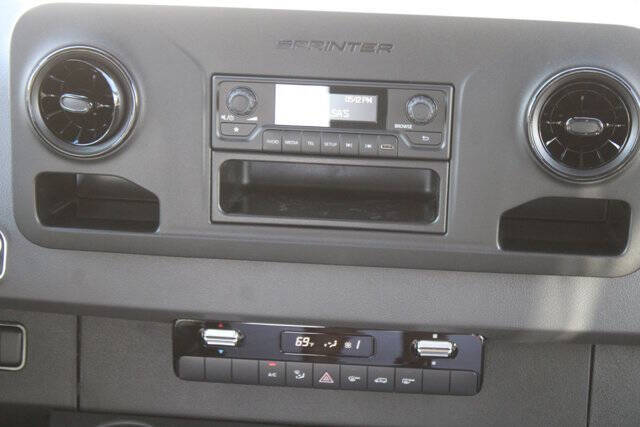 2025 Mercedes-Benz Sprinter