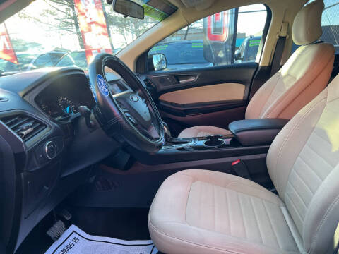 2017 Ford Edge SE