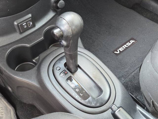 2019 Nissan Versa S Plus