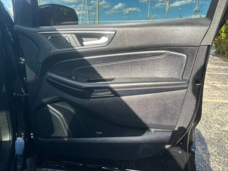 2019 Ford Edge Titanium