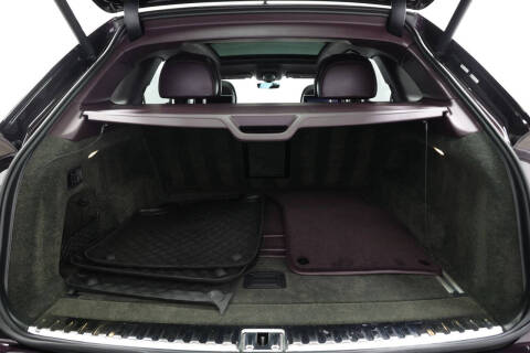 2023 Bentley Bentayga EWB