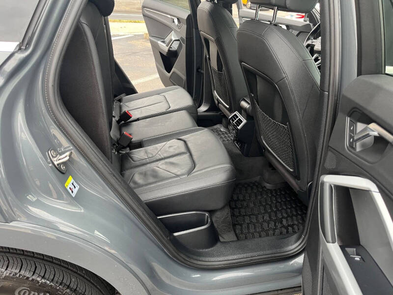 2020 Audi Q3 quattro Premium 45 TFSI