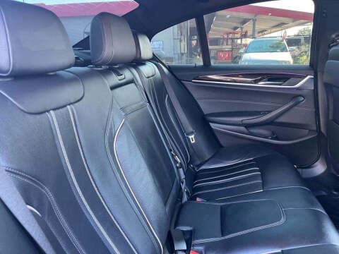 2019 BMW 5 Series 530i