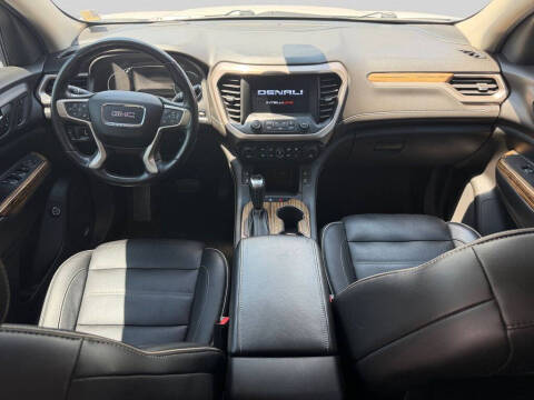 2019 GMC Acadia Denali