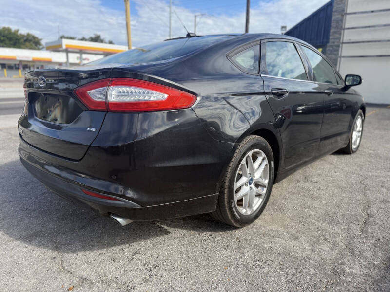 2013 Ford Fusion SE