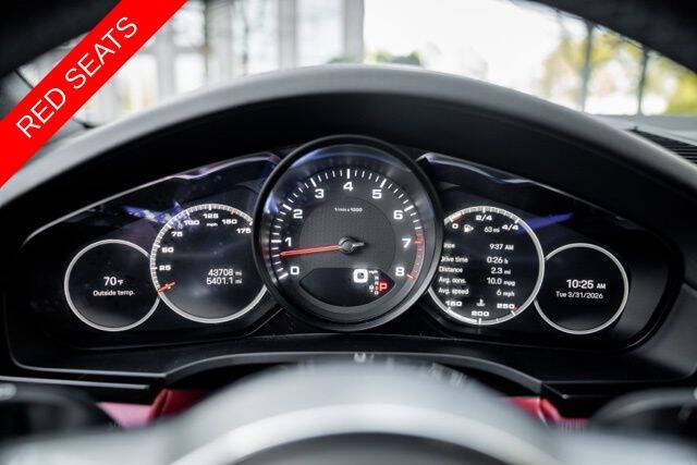2023 Porsche Cayenne Platinum Edition