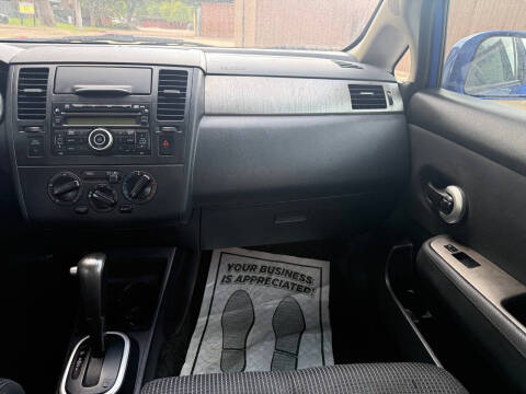 2010 Nissan Versa 1.8 S