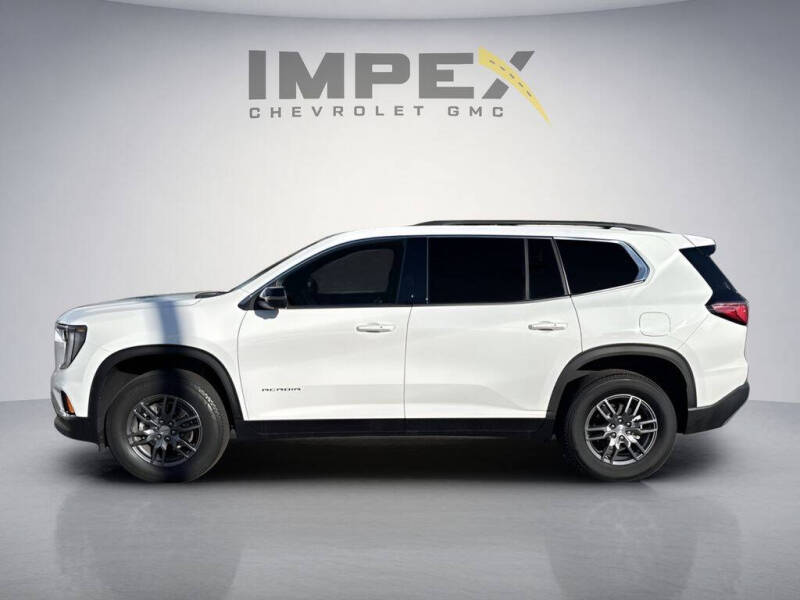 2025 GMC Acadia Elevation